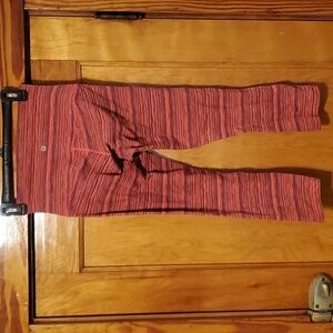 Lululemon High Rise Crops Size 6